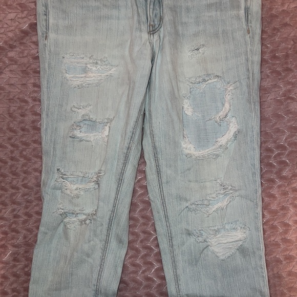 Jeans - Picture 2 of 3